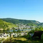 Hotel Schloss-hotel Petry 4*