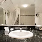 Schloss-hotel Petry 4*