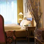 Schloss-hotel Petry Hotell