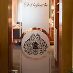 Schloss-hotel Petry Hotel