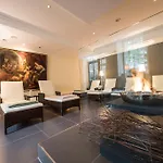 Schloss-hotel Petry 4*