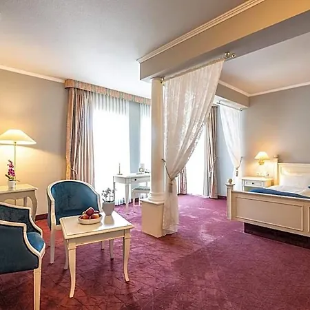 Hotel Schloss-hotel Petry