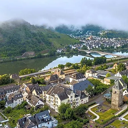 Schloss-hotel Petry 4* Treis-Karden