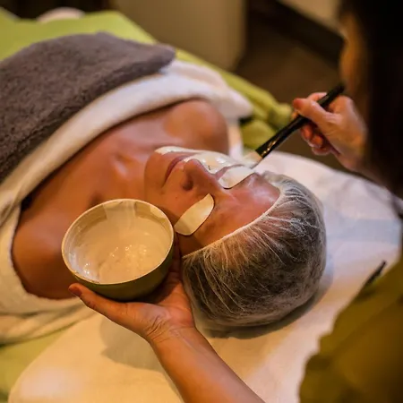 Schloss-hotel Petry ホテル