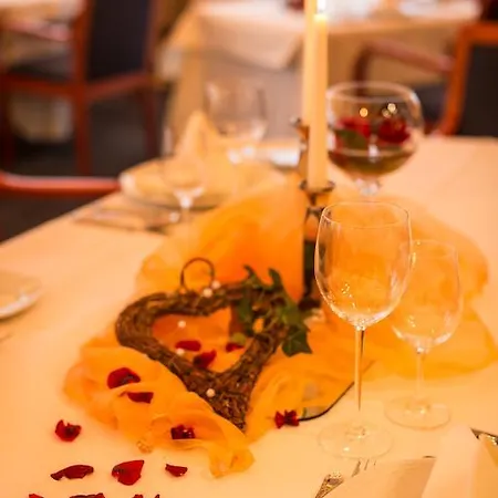 ホテル Schloss-hotel Petry トライス・カーデン