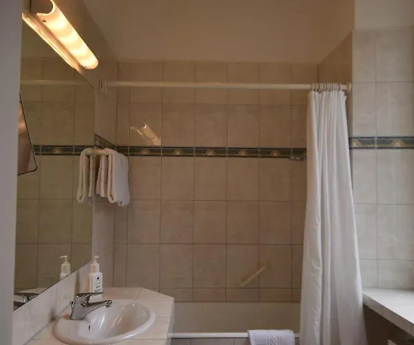 Schloss-hotel Petry 4*