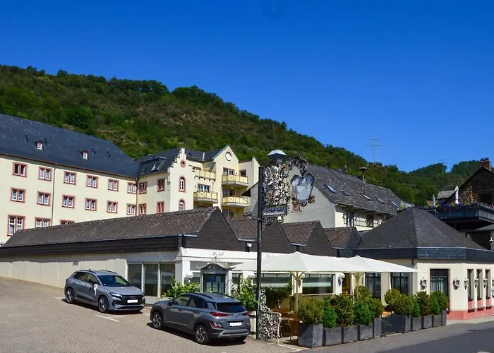 Hotel Schloß-hotel Petry 4*