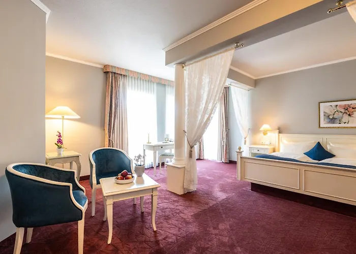 Schloß-hotel Petry 4*