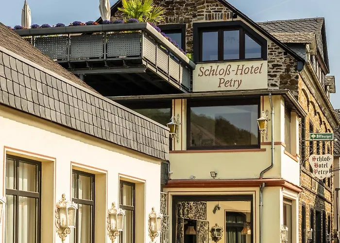 Schloss-hotel Petry Hotel 4*