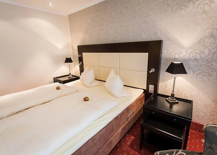 Schloss-hotel Petry 4*